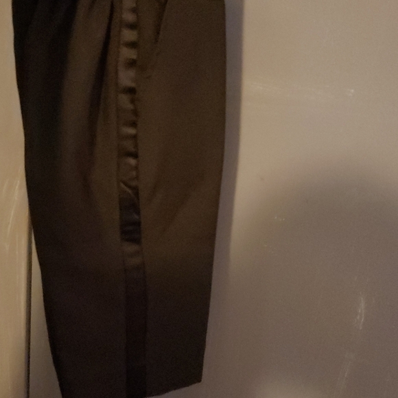 Toddler tuxedo - Picture 4 of 4